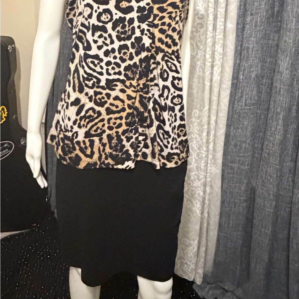 Calvin Klein Animal Print Top - Picture 2 of 14